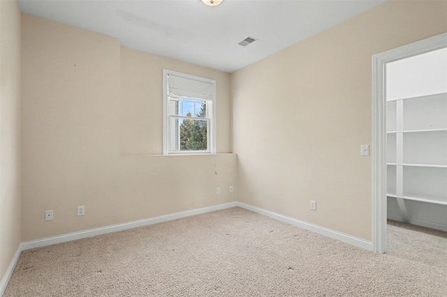 2580 West Port Drive, Kalamazoo, MI 49009