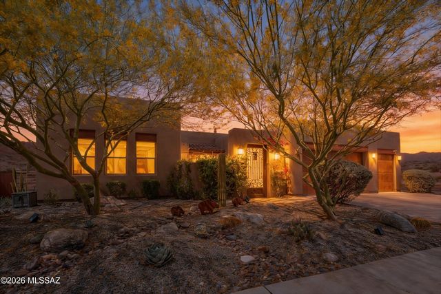 12573 N Fallen Shadows Drive, Marana, AZ 85658