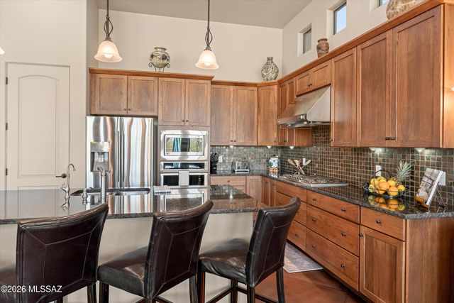 12573 N Fallen Shadows Drive, Marana, AZ 85658