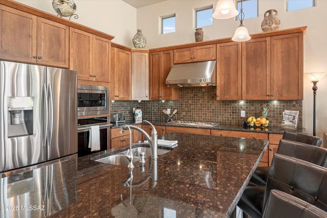 12573 N Fallen Shadows Drive, Marana, AZ 85658