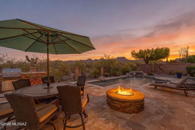 12573 N Fallen Shadows Drive, Marana, AZ 85658