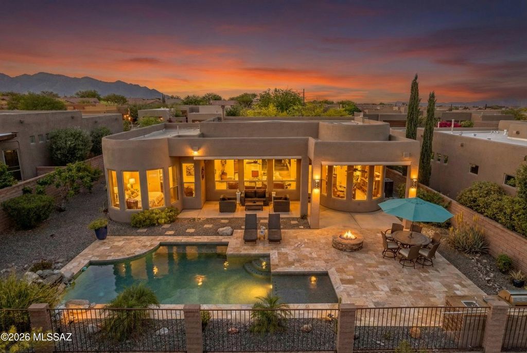 12573 N Fallen Shadows Drive, Marana, AZ 85658