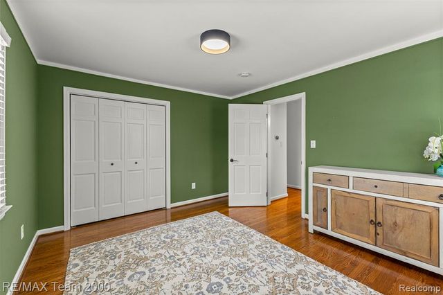 835 S Silvery Lane, Dearborn, MI 48124