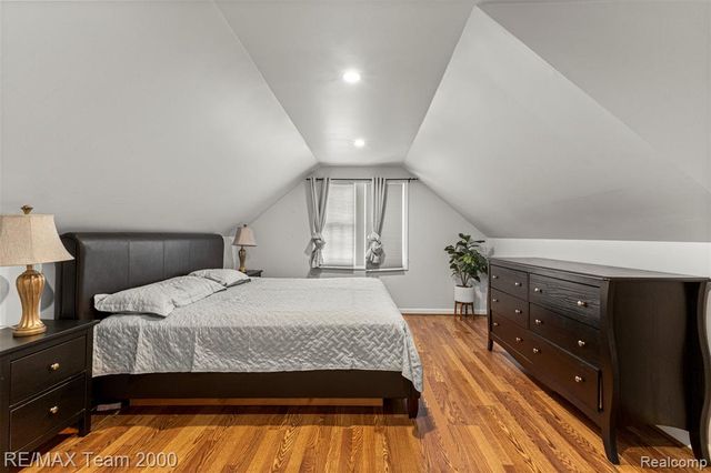 835 S Silvery Lane, Dearborn, MI 48124