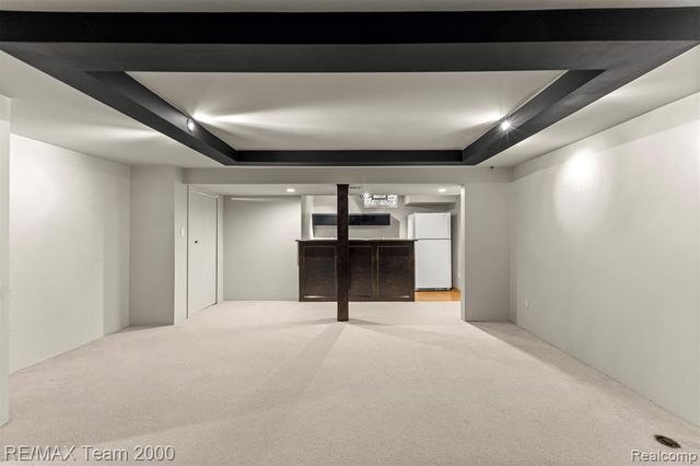 835 S Silvery Lane, Dearborn, MI 48124