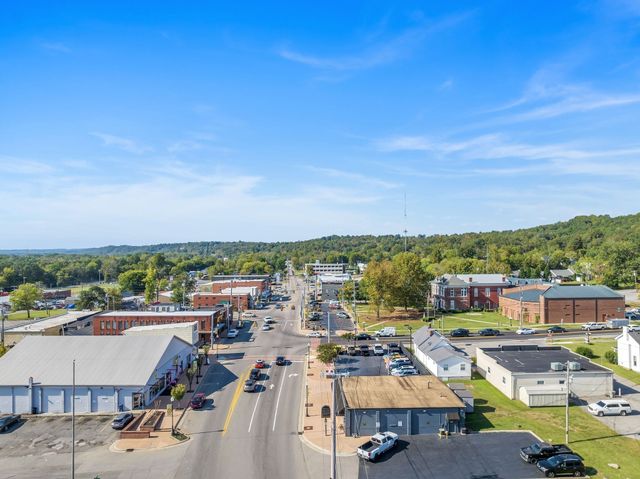 153 Crockett Hills Ln, Ashland City, TN 37015