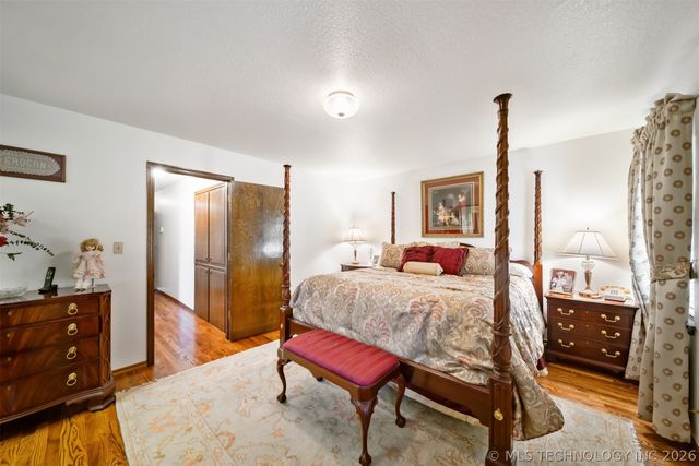 731 Kingfisher Road, Catoosa, OK 74015