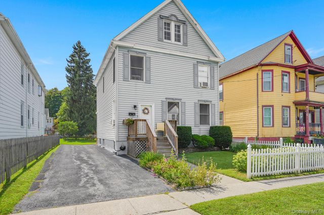 25 Taylor Avenue, Poughkeepsie, NY 12601