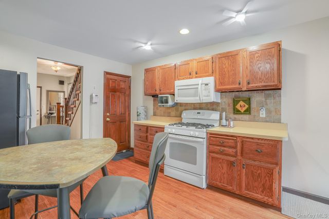 25 Taylor Avenue, Poughkeepsie, NY 12601