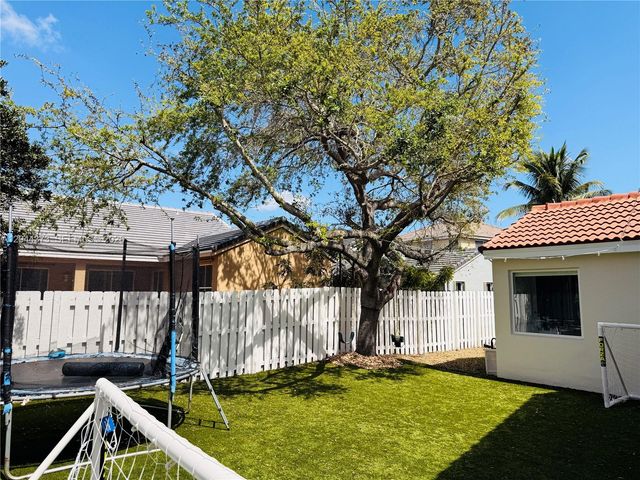 646 Stanton Drive, Weston, FL 33326