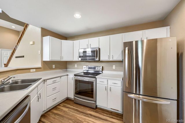 3000 E 112th Avenue 100, Northglenn, CO 80233