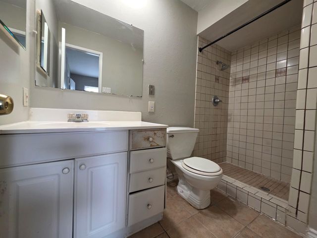 6903 Tara Drive, Richmond, TX 77469