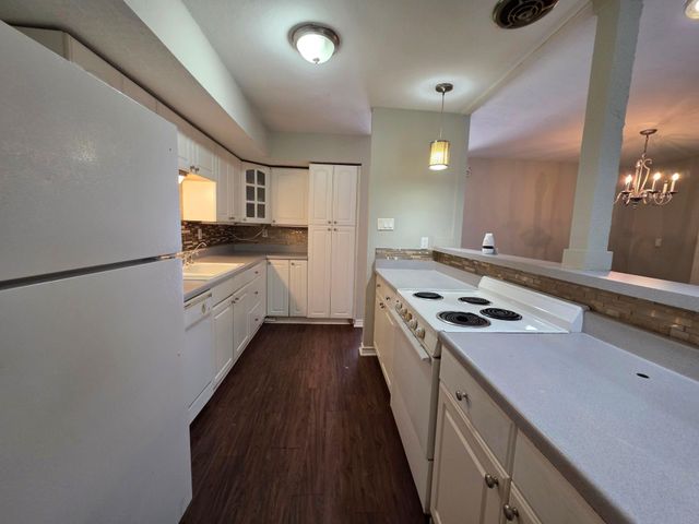 6903 Tara Drive, Richmond, TX 77469