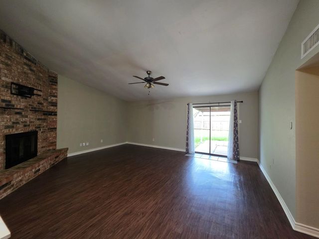 6903 Tara Drive, Richmond, TX 77469