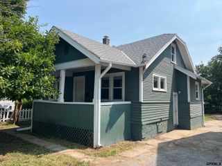1025 S 28th Street, Omaha, NE 68105