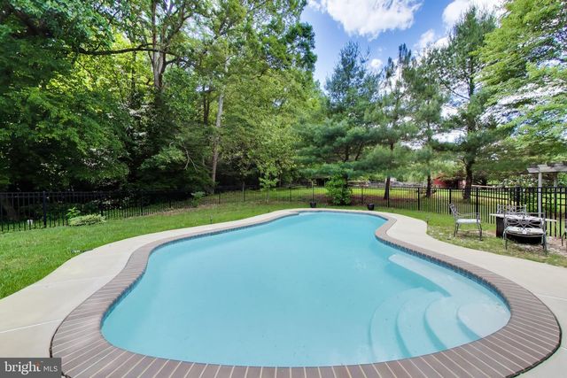 3240 JUNIPER LN, Huntingtown, MD 20639