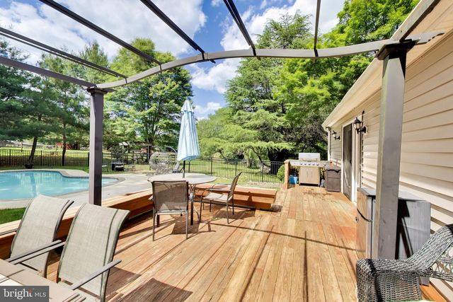3240 JUNIPER LN, Huntingtown, MD 20639