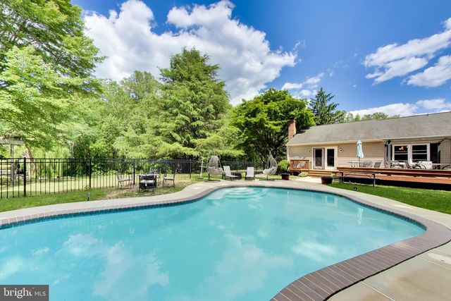 3240 JUNIPER LN, Huntingtown, MD 20639
