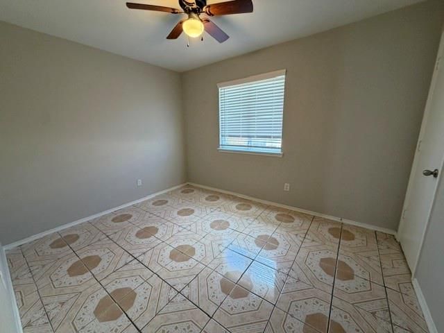 4211 Buras Pass Lane, Houston, TX 77045