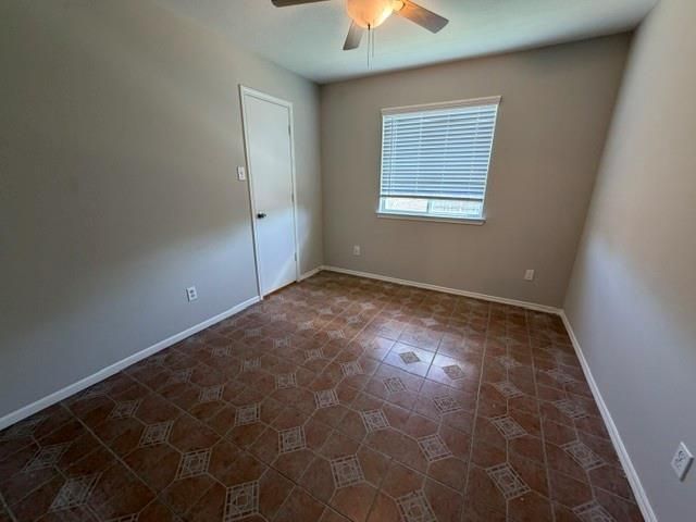 4211 Buras Pass Lane, Houston, TX 77045