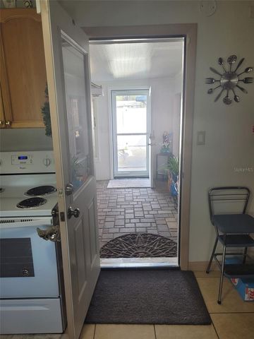 12370 SE 138 AVENUE, Ocklawaha, FL 32179