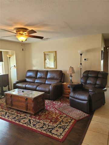 12370 SE 138 AVENUE, Ocklawaha, FL 32179