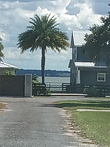 12370 SE 138 AVENUE, Ocklawaha, FL 32179