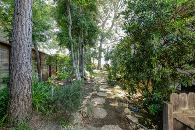 126 Pueblo Lane, Topanga, CA 90290
