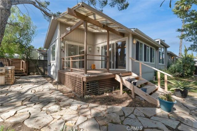 126 Pueblo Lane, Topanga, CA 90290