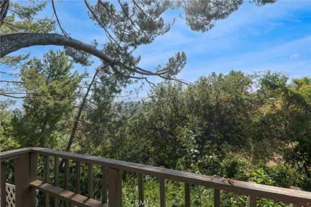 126 Pueblo Lane, Topanga, CA 90290