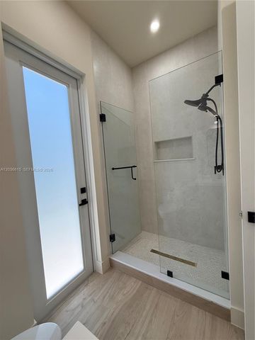 3326 Elizabeth Street, Miami, FL 33133