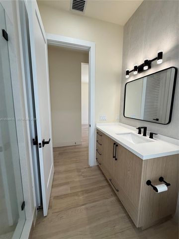 3326 Elizabeth Street, Miami, FL 33133