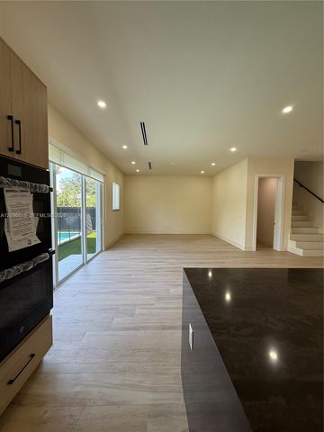 3326 Elizabeth Street, Miami, FL 33133