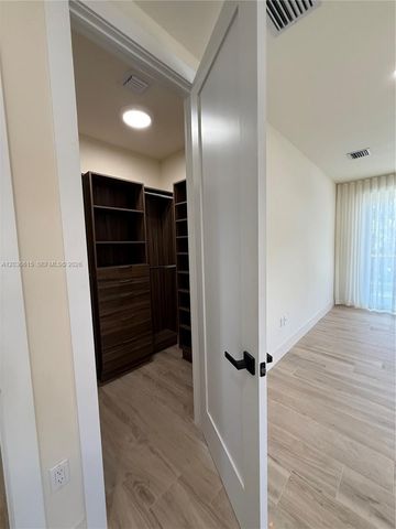 3326 Elizabeth Street, Miami, FL 33133