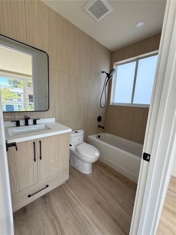3326 Elizabeth Street, Miami, FL 33133