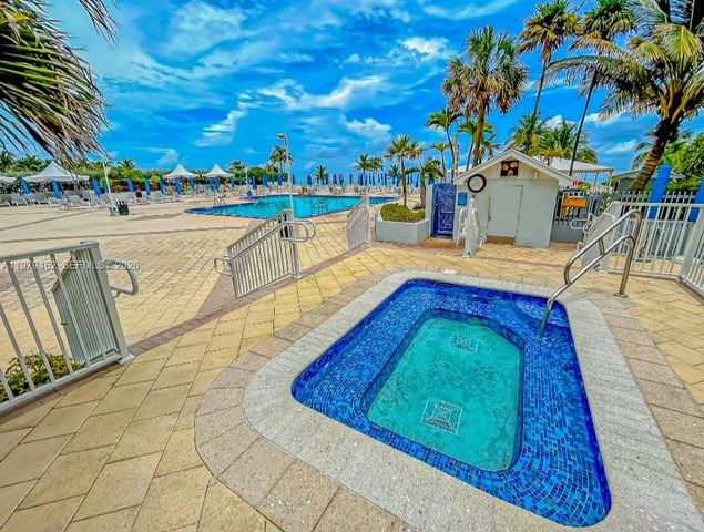2030 S Ocean Dr 1614, Hallandale Beach, FL 33009