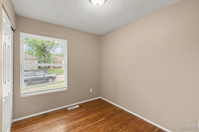 12995 Verwood Drive, Florissant, MO 63033