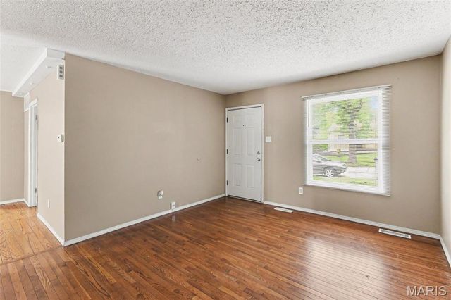 12995 Verwood Drive, Florissant, MO 63033
