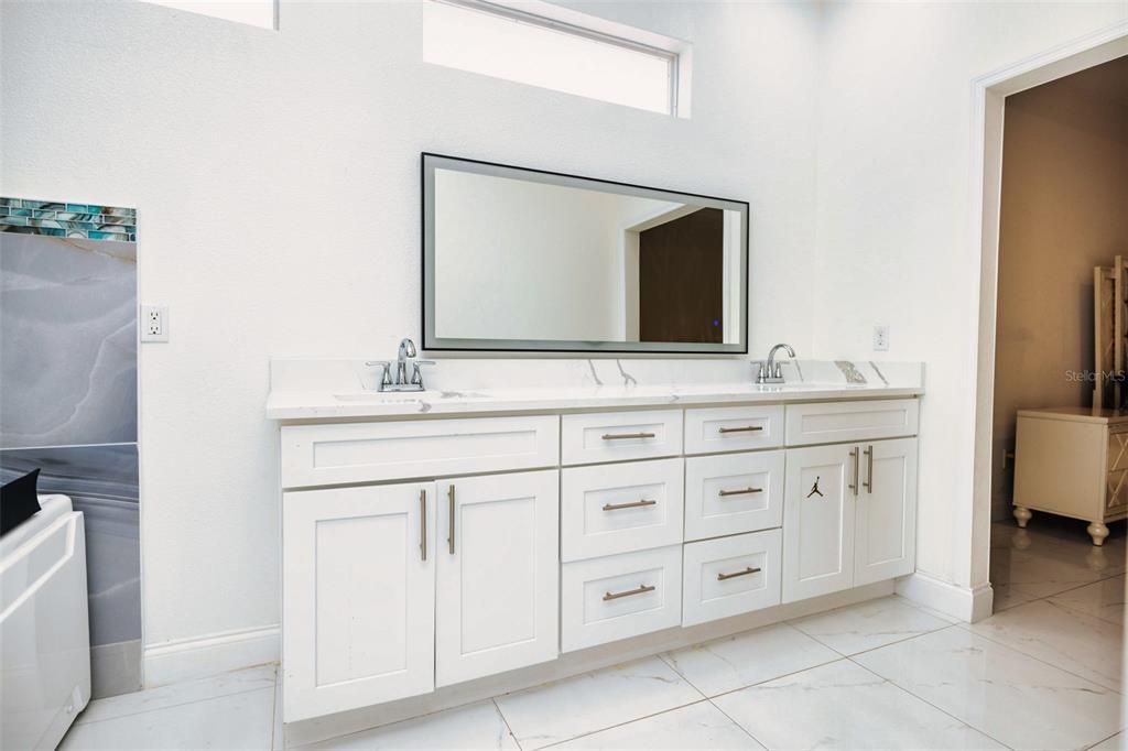 Image 26 of property listing at 626 DUFF DRIVE, Winter Garden, FL 34787