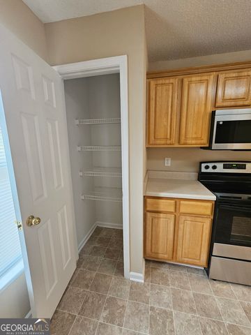 208 Lossie Lane, Mcdonough, GA 30253