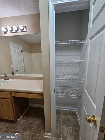 208 Lossie Lane, Mcdonough, GA 30253