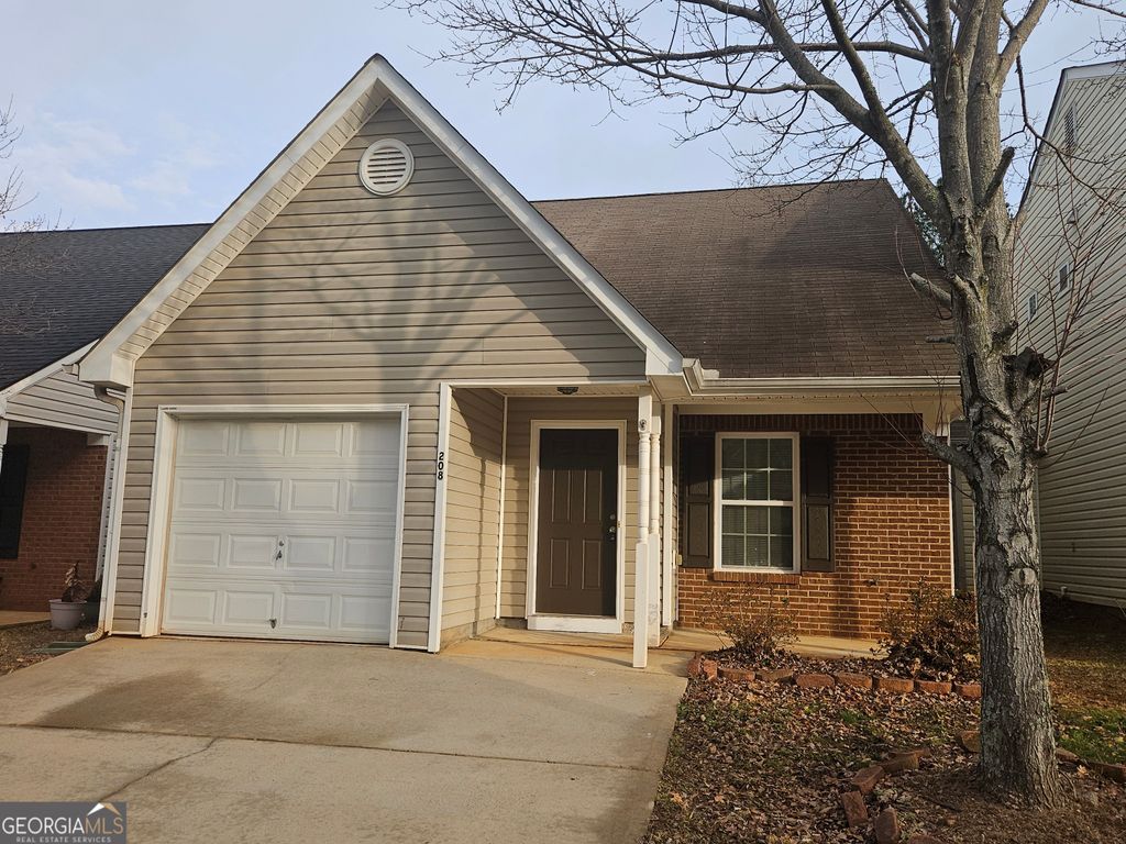 208 Lossie Lane, Mcdonough, GA 30253