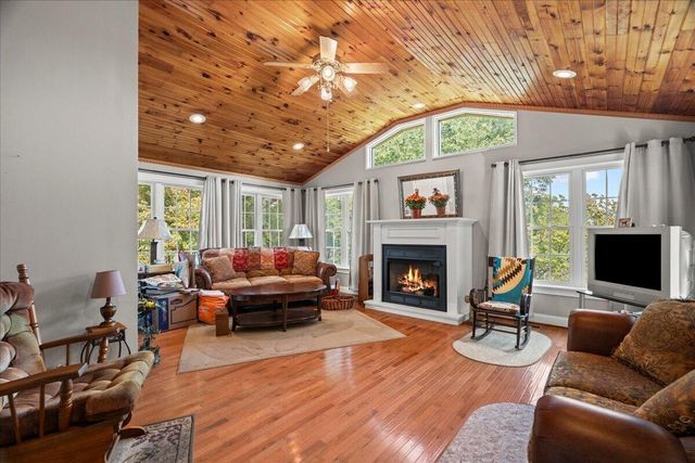 2606 W Hillview Drive, Dalton, GA 30721