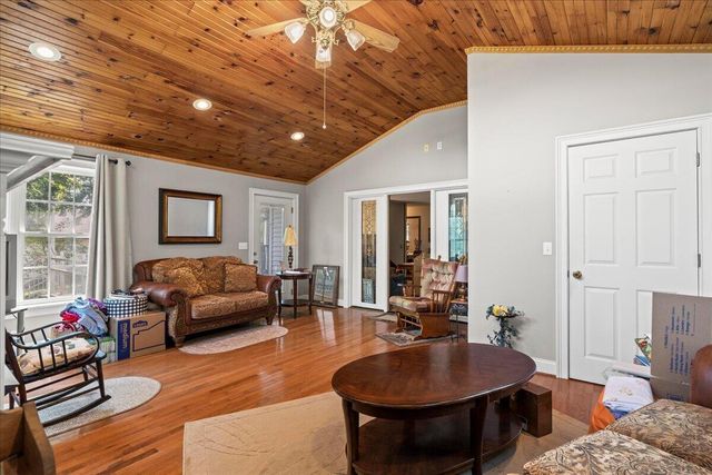 2606 W Hillview Drive, Dalton, GA 30721