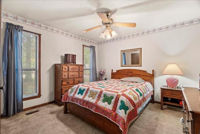 2606 W Hillview Drive, Dalton, GA 30721
