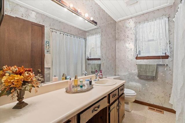 2606 W Hillview Drive, Dalton, GA 30721