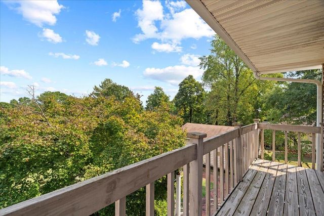 2606 W Hillview Drive, Dalton, GA 30721