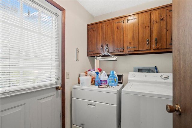2606 W Hillview Drive, Dalton, GA 30721