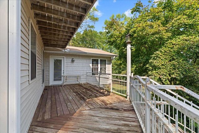 2606 W Hillview Drive, Dalton, GA 30721