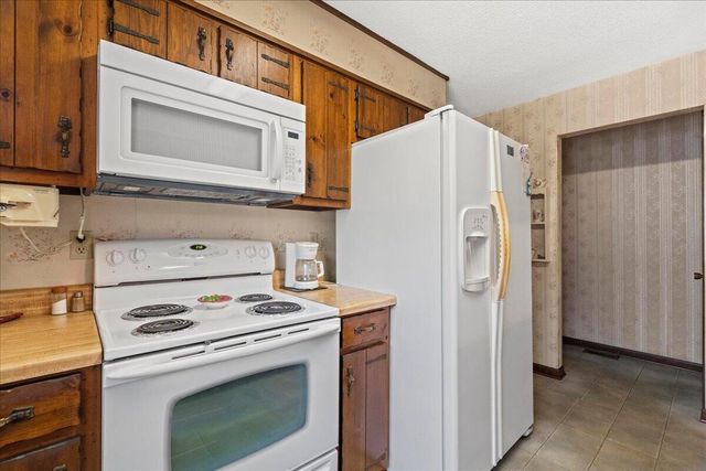 2606 W Hillview Drive, Dalton, GA 30721